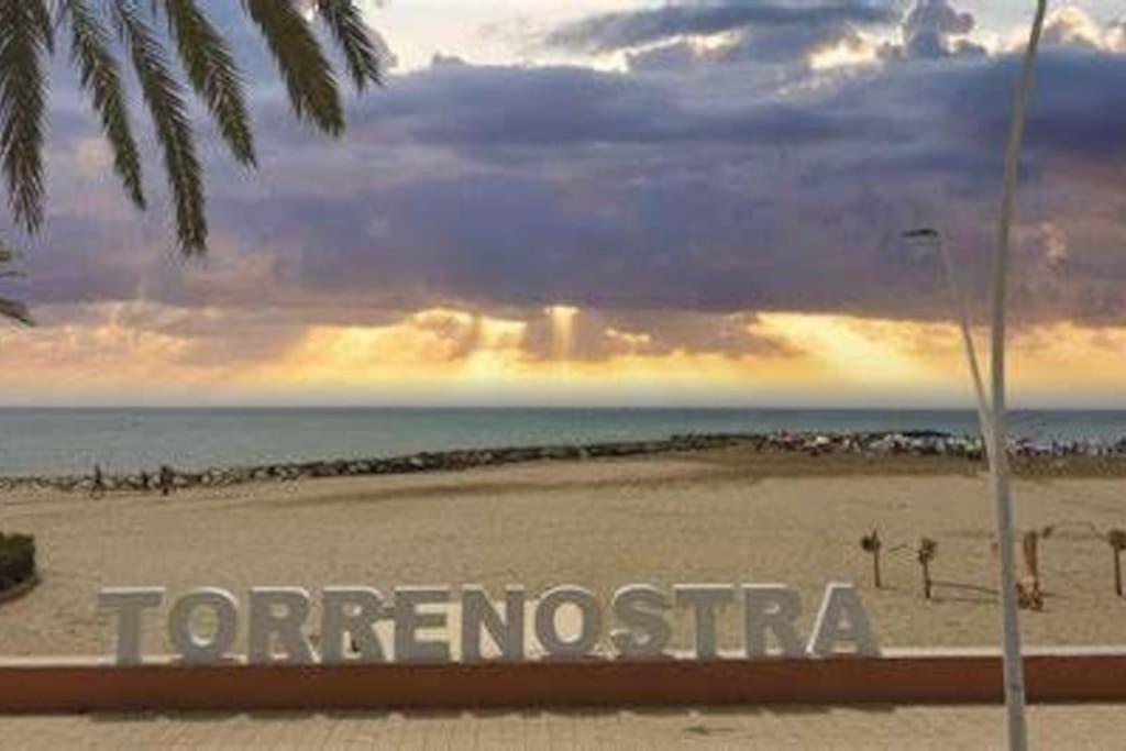 Piso Centro Torreblanca Apartment Bagian luar foto
